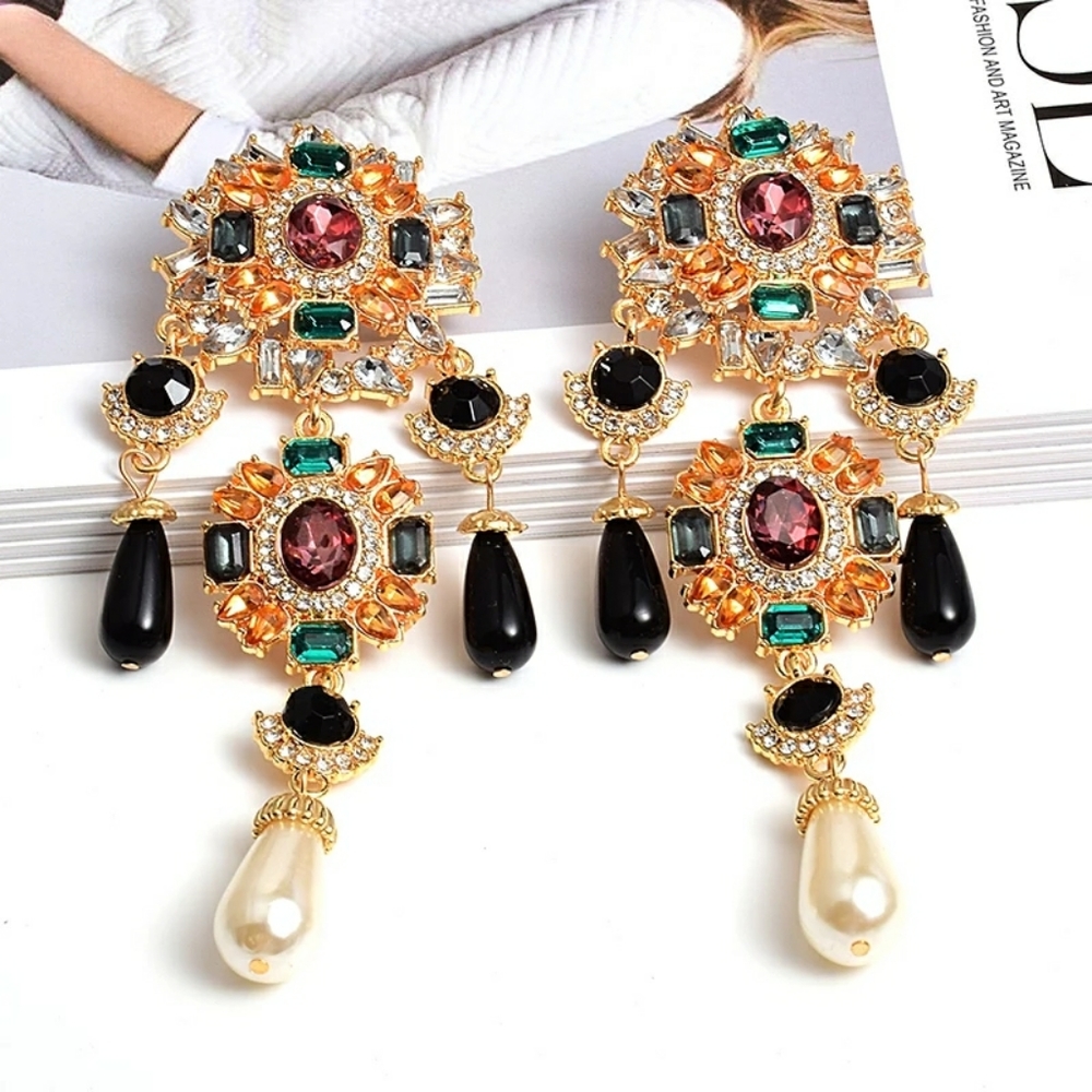 Earrings - Picture 4 of 5